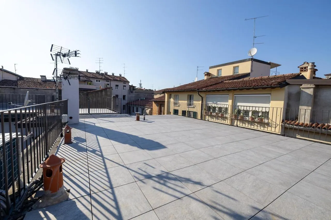 Apartment Appartamento Terrazza Cavour Brescia