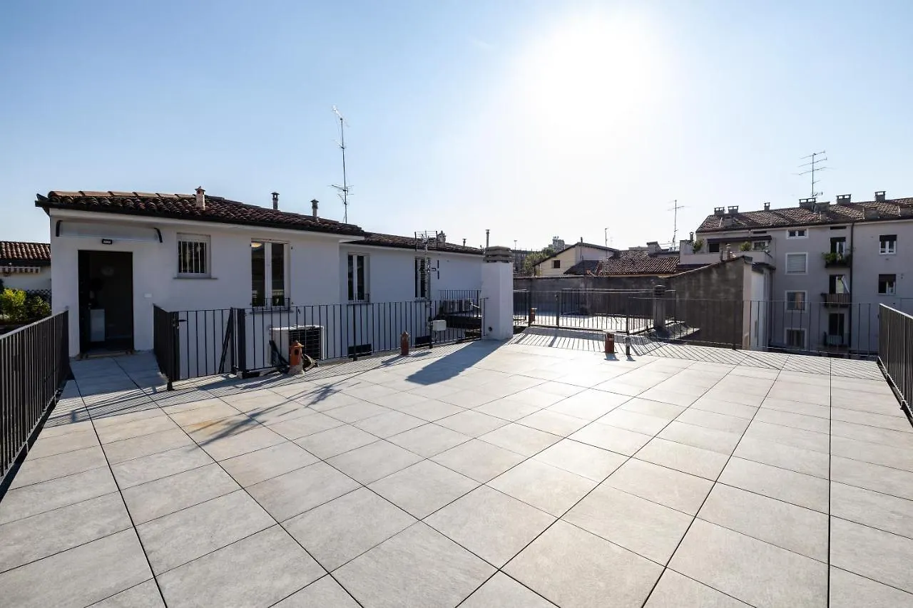 Apartment Appartamento Terrazza Cavour Brescia